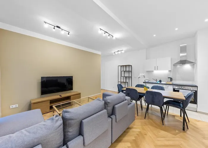 Chic Residences #king #brand New# Apartment *